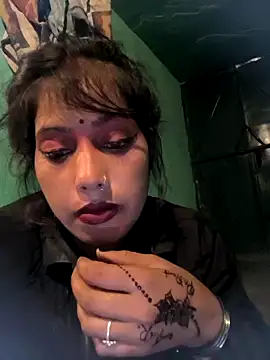Snapshot of Ragni_bhargav chatting on 17, 10, 2025 Ragni bhargav online show from 17, 10, 2025