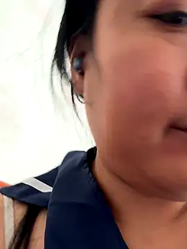 Snapshot of aini-maili chatting on 16, 10, 2025 aini-maili online show from 16, 10, 2025