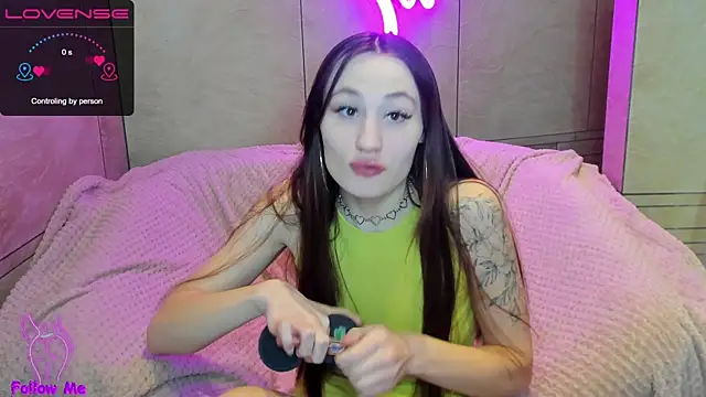 honeybuns lizzy online show from 19, 4, 2026