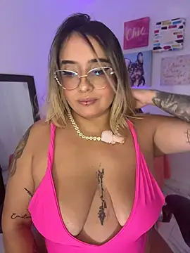 Snapshot of _Ninasanz chatting on 18, 7, 2026 Ninasanz online show from 18, 7, 2026