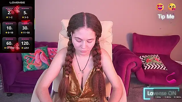 QueenEvieX online show from 5, 11, 2025