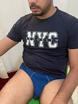Snapshot of Handsome8677 chatting on 20, 4, 2026 Handsome8677 online show from 20, 4, 2026
