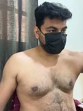Snapshot of Handsome8677 chatting on 18, 5, 2026 Handsome8677 online show from 18, 5, 2026