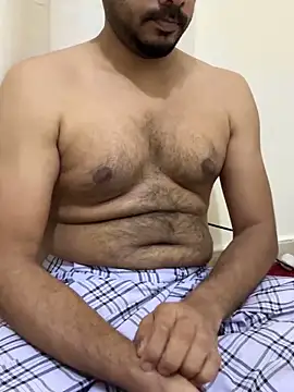 Snapshot of Handsome8677 chatting on 10, 4, 2026 Handsome8677 online show from 10, 4, 2026