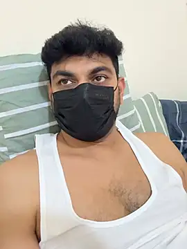 Snapshot of Handsome8677 chatting on 17, 6, 2026 Handsome8677 online show from 17, 6, 2026
