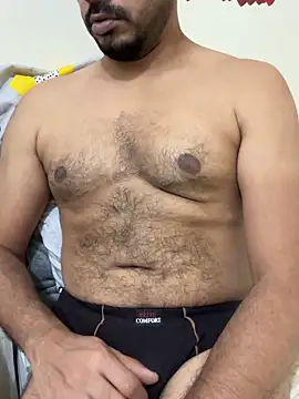 Handsome8677 online show from 17, 12, 2025