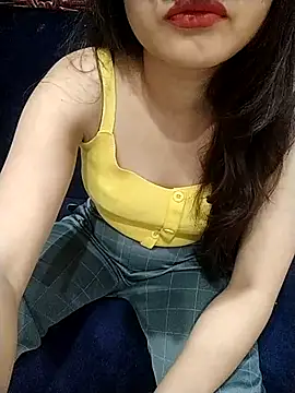 Snapshot of RIYA_HONEY chatting on 1, 11, 2025 RIYA HONEY online show from 1, 11, 2025