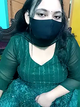 Snapshot of Porimoni22 chatting on 14, 11, 2025 Porimoni22 online show from 14, 11, 2025