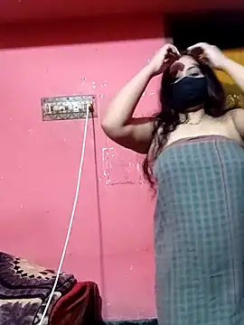 Snapshot of Porimoni22 chatting on 28, 10, 2025 Porimoni22 online show from 28, 10, 2025