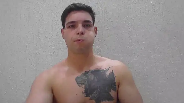 Snapshot of Zure-xxx chatting on 27, 5, 2026 Zure-xxx online show from 27, 5, 2026