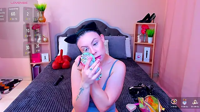 ChloeBrut online show from 10, 11, 2025