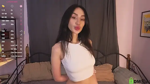 Snapshot of Marie_Long chatting on 8, 1, 2026 Marie Long online show from 8, 1, 2026