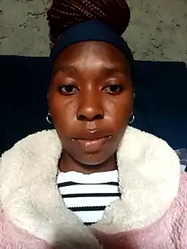 Snapshot of sexysmalldaily04 chatting on 4, 11, 2025 sexysmalldaily04 online show from 4, 11, 2025