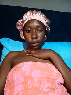 Snapshot of sexysmalldaily04 chatting on 23, 11, 2025 sexysmalldaily04 online show from 23, 11, 2025