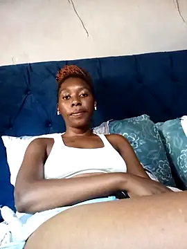 Snapshot of sexysmalldaily04 chatting on 13, 11, 2025 sexysmalldaily04 online show from 13, 11, 2025