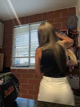 valentina herrrera online show from 31, 10, 2025