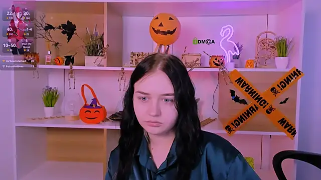 Snapshot of miki_ti chatting on 31, 10, 2025 miki ti online show from 31, 10, 2025