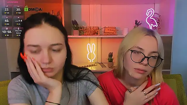 Snapshot of miki_ti chatting on 29, 11, 2025 miki ti online show from 29, 11, 2025