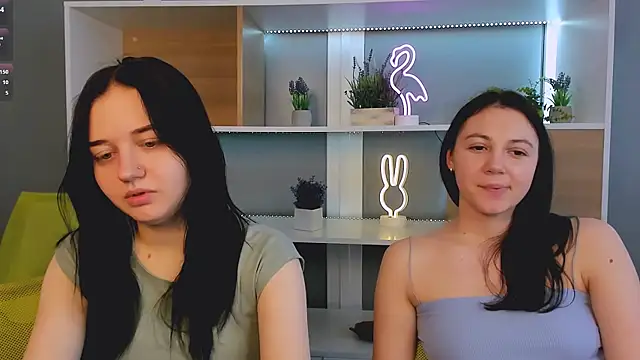 Snapshot of miki_ti chatting on 8, 2, 2026 miki ti online show from 8, 2, 2026