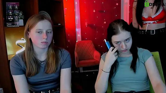 Snapshot of miki_ti chatting on 14, 1, 2026 miki ti online show from 14, 1, 2026