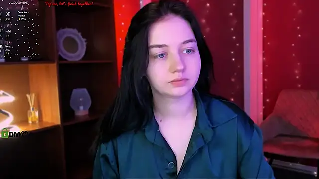 Snapshot of miki_ti chatting on 1, 12, 2025 miki ti online show from 1, 12, 2025