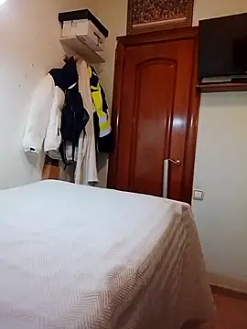 juliatoo online show from 29, 4, 2026