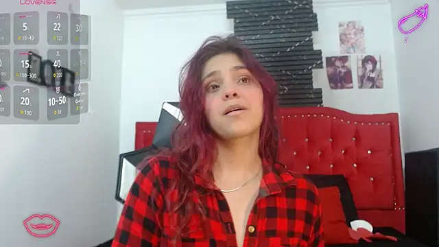 Snapshot of emma_lenox chatting on 20, 10, 2025 emma lenox online show from 20, 10, 2025