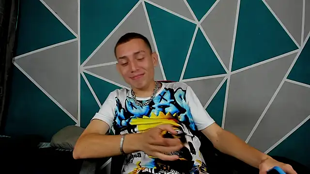 Snapshot of precioso97 chatting on 16, 10, 2025 precioso97 online show from 16, 10, 2025