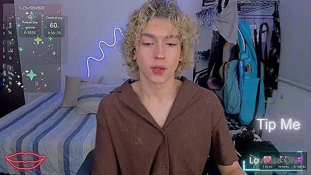 Lyric Mirage online show from 2, 12, 2025