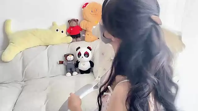Snapshot of lsevenlll chatting on 7, 5, 2026 lsevenlll online show from 7, 5, 2026
