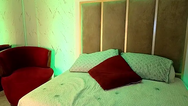 Snapshot of Elizabeth_bennett_6 chatting on 30, 10, 2025 Elizabeth bennett 6 online show from 30, 10, 2025