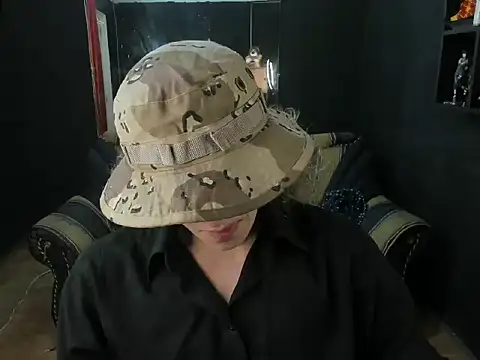Snapshot of Bookjinn chatting on 21, 10, 2025 Bookjinn online show from 21, 10, 2025