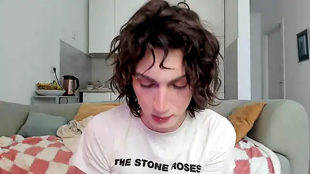 kira yoshika9e online show from 19, 4, 2026