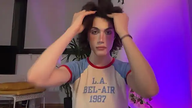 kira yoshika9e online show from 5, 2, 2026