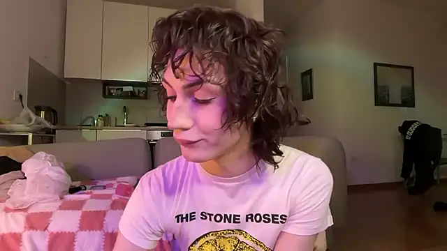 kira yoshika9e online show from 22, 4, 2026