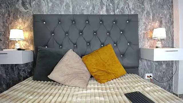 Snapshot of EuphoriaSavage chatting on 6, 11, 2025 EuphoriaSavage online show from 6, 11, 2025