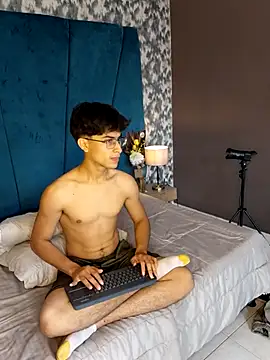 Aaron Eze online show from 16, 2, 2026