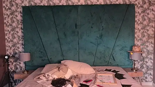 Aaron Eze online show from 3, 4, 2026