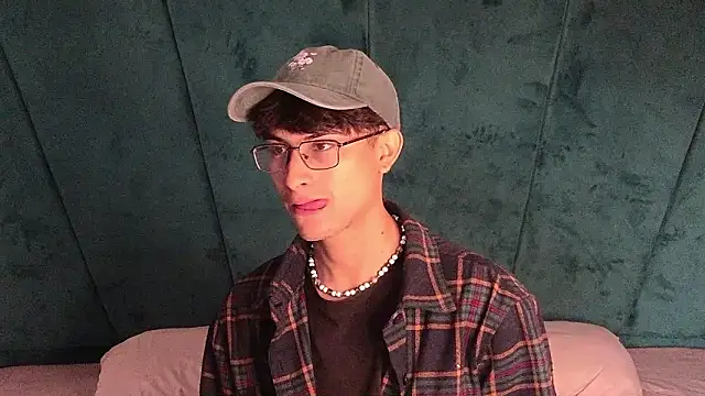 Aaron Eze online show from 26, 3, 2026