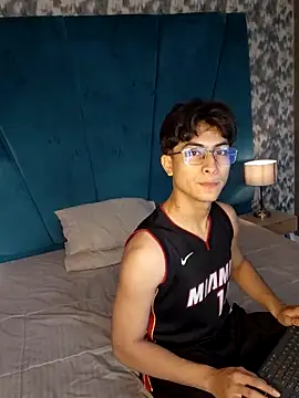 Aaron Eze online show from 20, 2, 2026