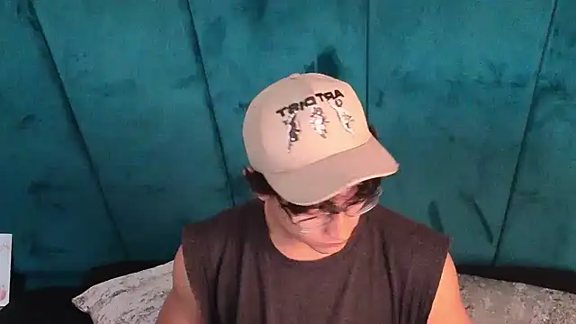 Aaron Eze online show from 6, 5, 2026