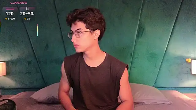 Aaron Eze online show from 6, 2, 2026