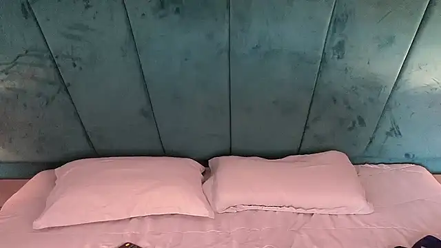 Aaron Eze online show from 15, 4, 2026