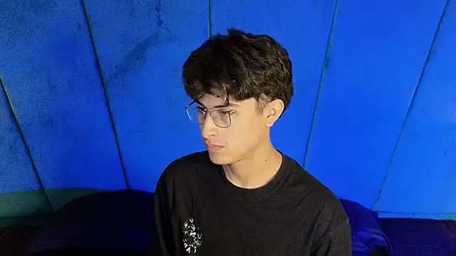 Aaron Eze online show from 25, 10, 2025