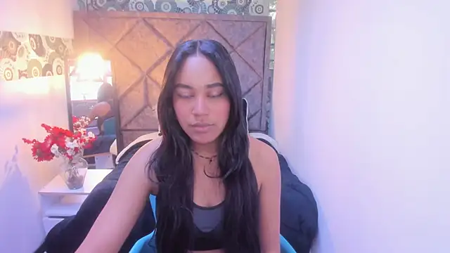 Rachel  Jonees online show from 25, 10, 2025