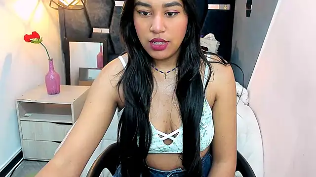 Rachel  Jonees online show from 26, 10, 2025