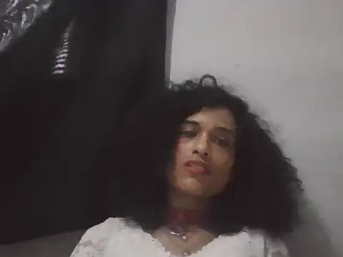 Snapshot of MorenaBellakita chatting on 15, 10, 2025 MorenaBellakita online show from 15, 10, 2025