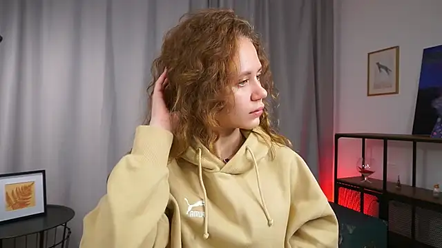 Snapshot of SageRodocker chatting on 8, 11, 2025 SageRodocker online show from 8, 11, 2025