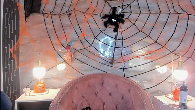 lilithst  online show from 20, 10, 2025