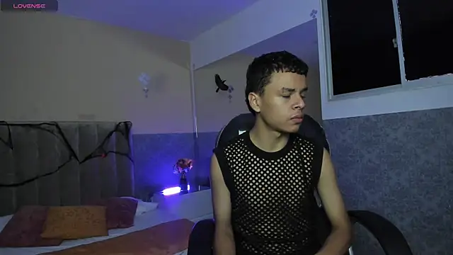 Xavier Fox    online show from 2, 11, 2025